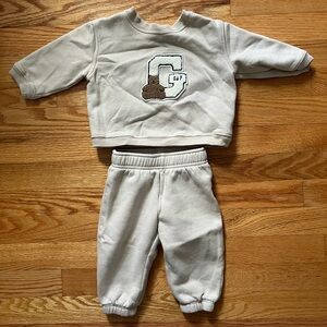 Baby GAP Matching Set | Sweatshirt & Sweatpants | 6-12 Months | Cream